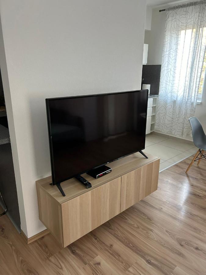 Apartman "Dunaj" Private Parking - Klimatizacia Шаморин Экстерьер фото